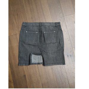 NWOT TCHIBO GRAY DENIM SKIRT  WITH BACK SLIT & FRONT BUTTON(EU 44)